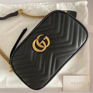 🥃Gucci GG Marmont matelassé mini bag black leather